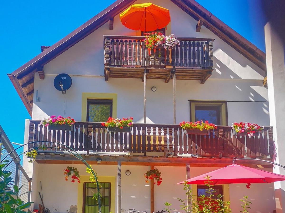 Ferien- Und Businesswohnung Relax Im Ersten Stock Sonnen Ngoại thất bức ảnh